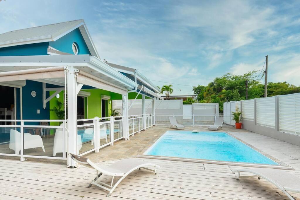 Villa De Standing Avec Piscine Au Gosier Le Gosier  Exterior foto